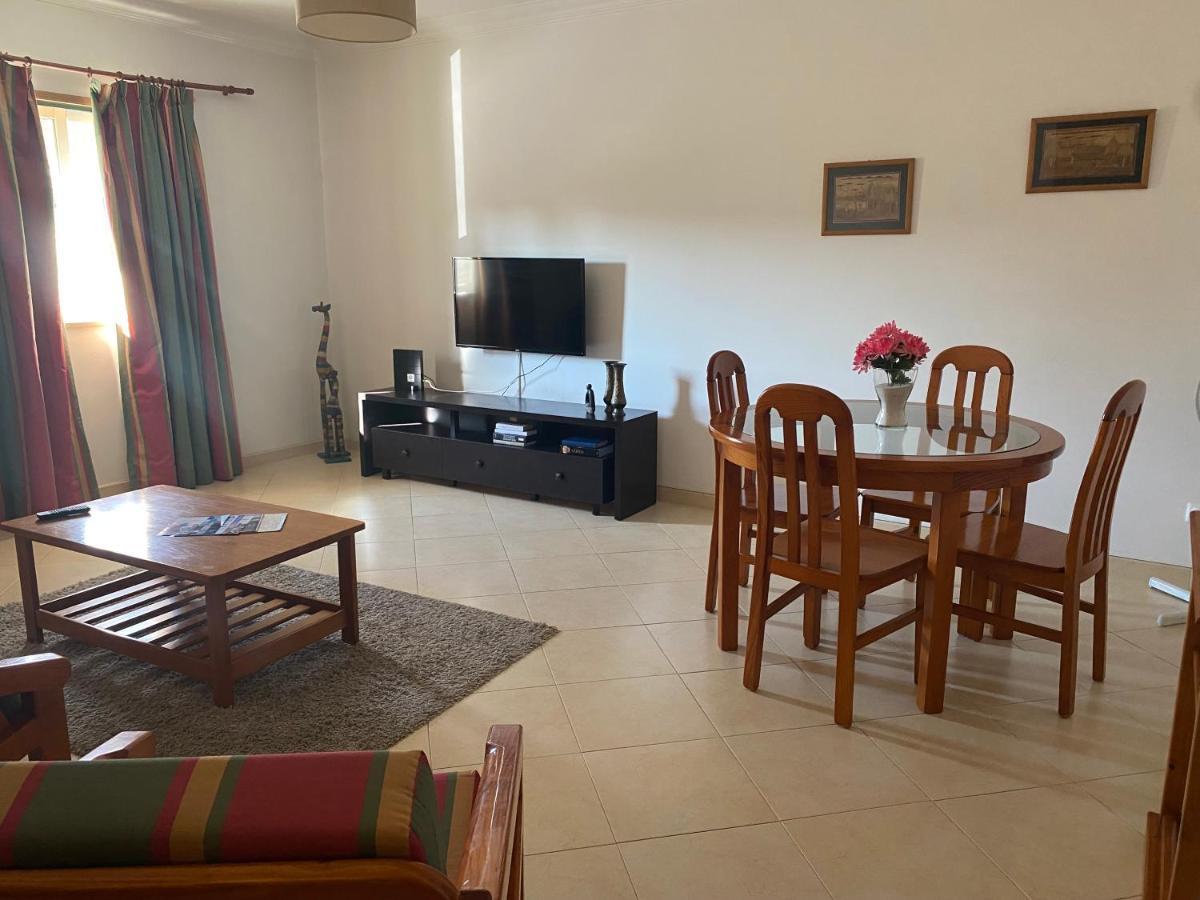 Near Faro's Airport Apartment Faro