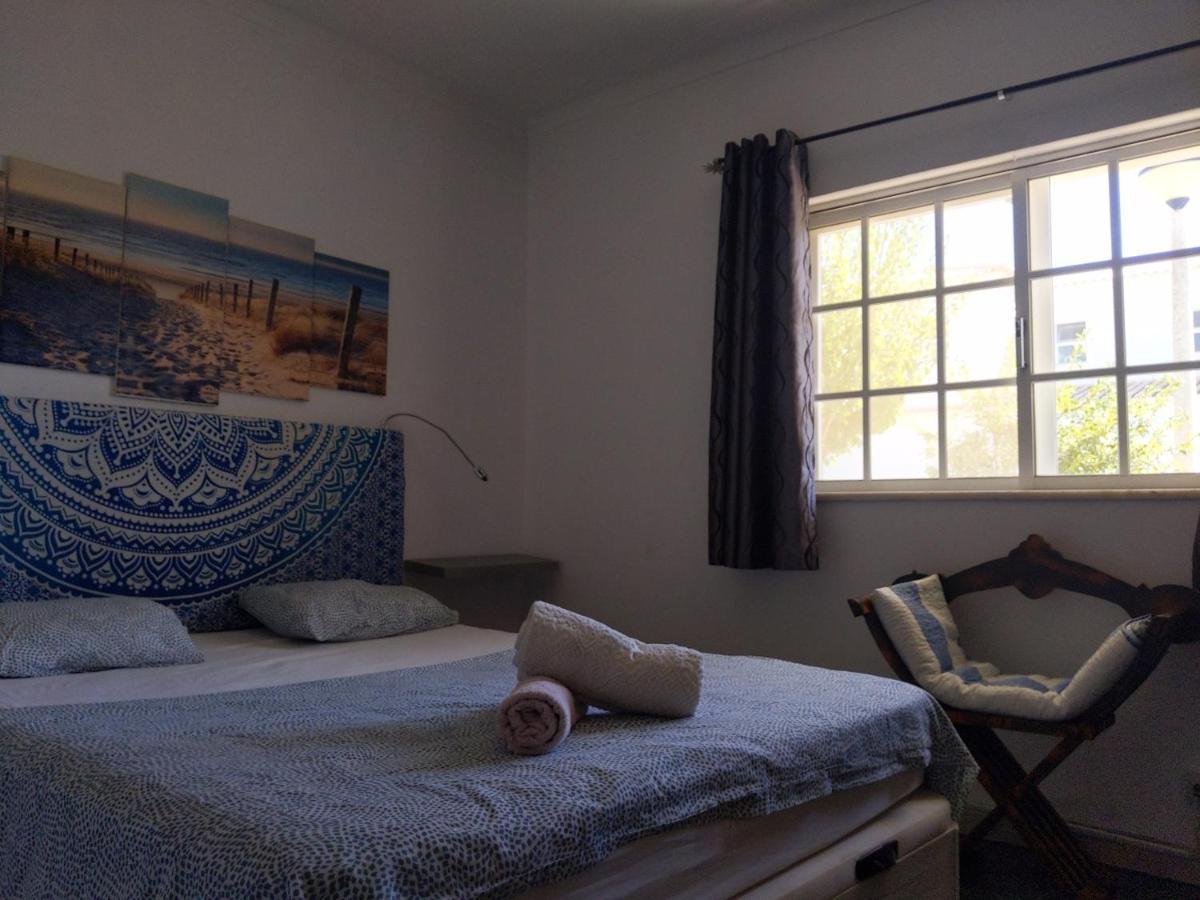Dolphin House Hostel *