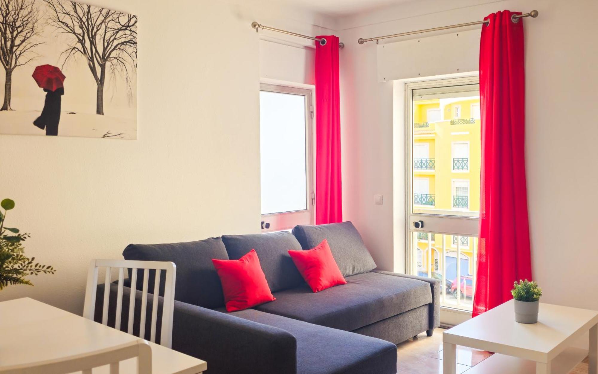 Apartment Flh Spacious Flat With Balcony *