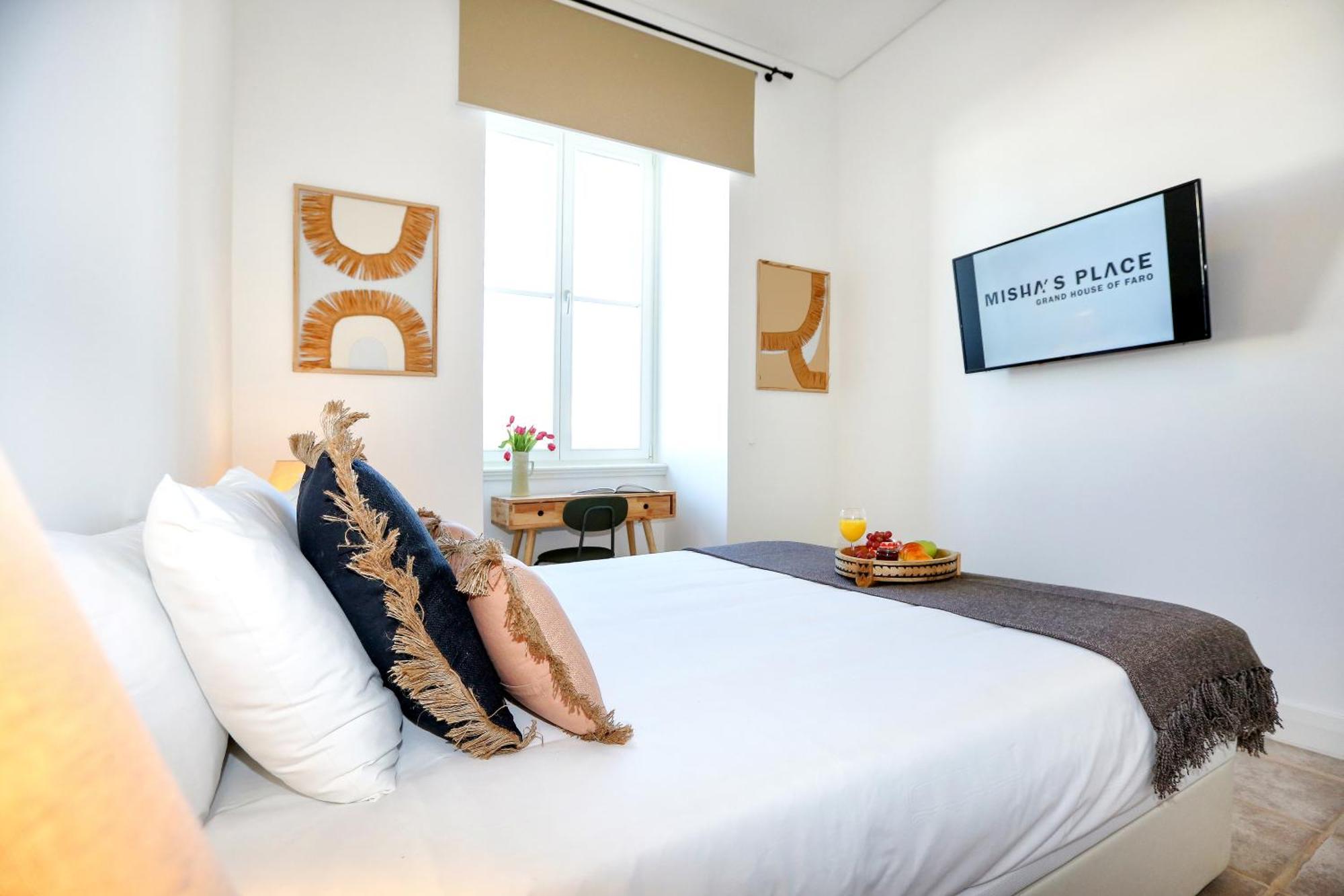 Hot Breeze Apartment