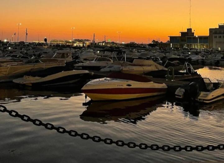 #farocarmolodge Private Downtown & Free Parking * Faro