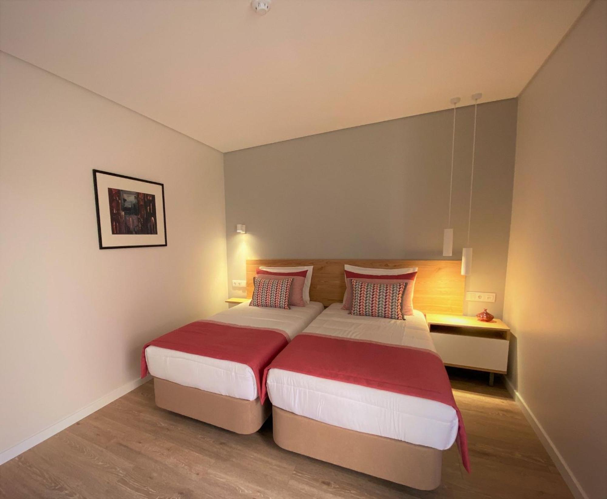 Aparthotel Cardeal & 4*