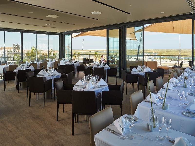 Hotel & Beach Club