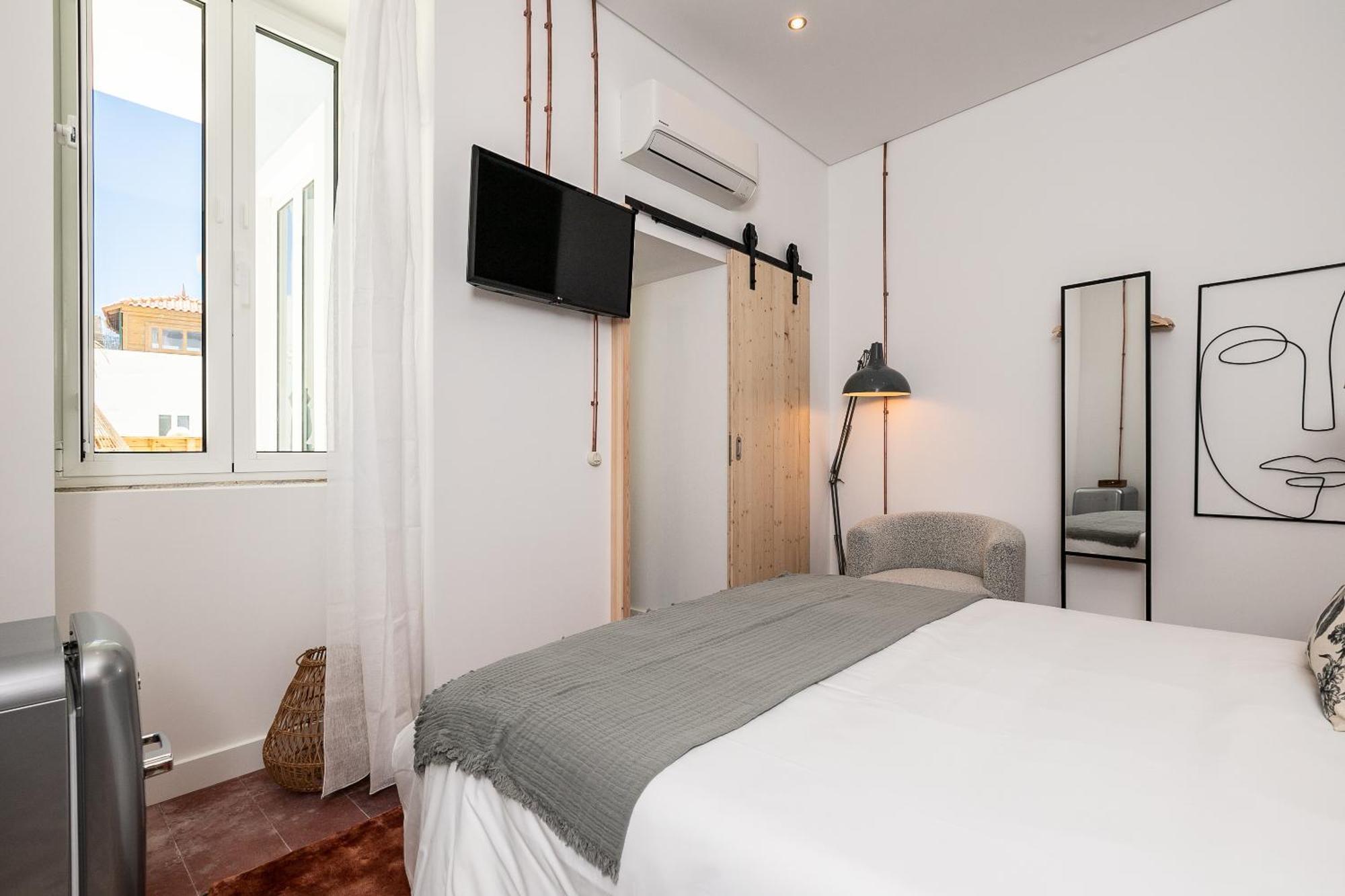 Dona Simone Boutique & - By @ Rita's Place Guest house