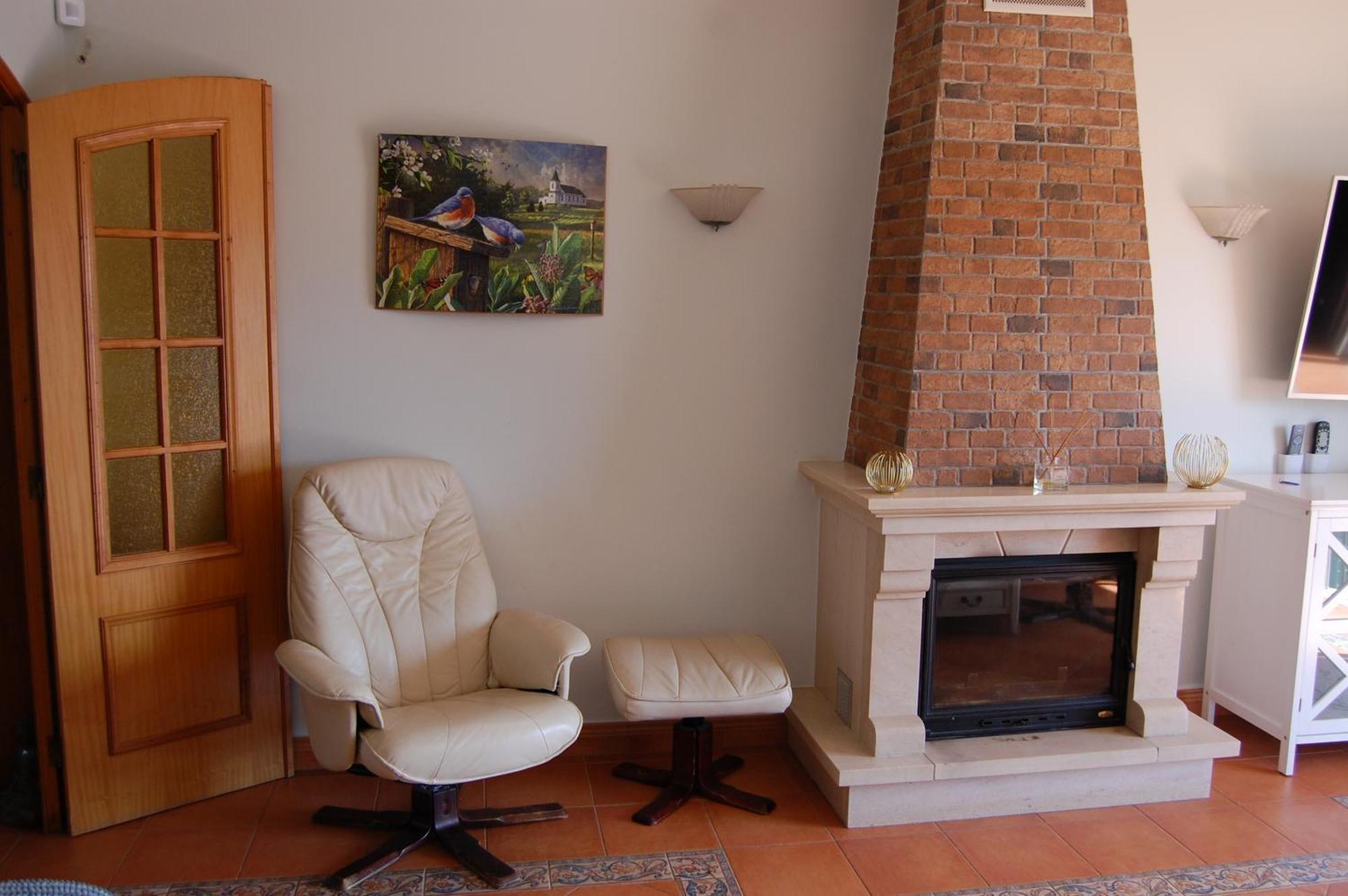 Villa Monte Alegrete With 3 Bedrooms And Sea View