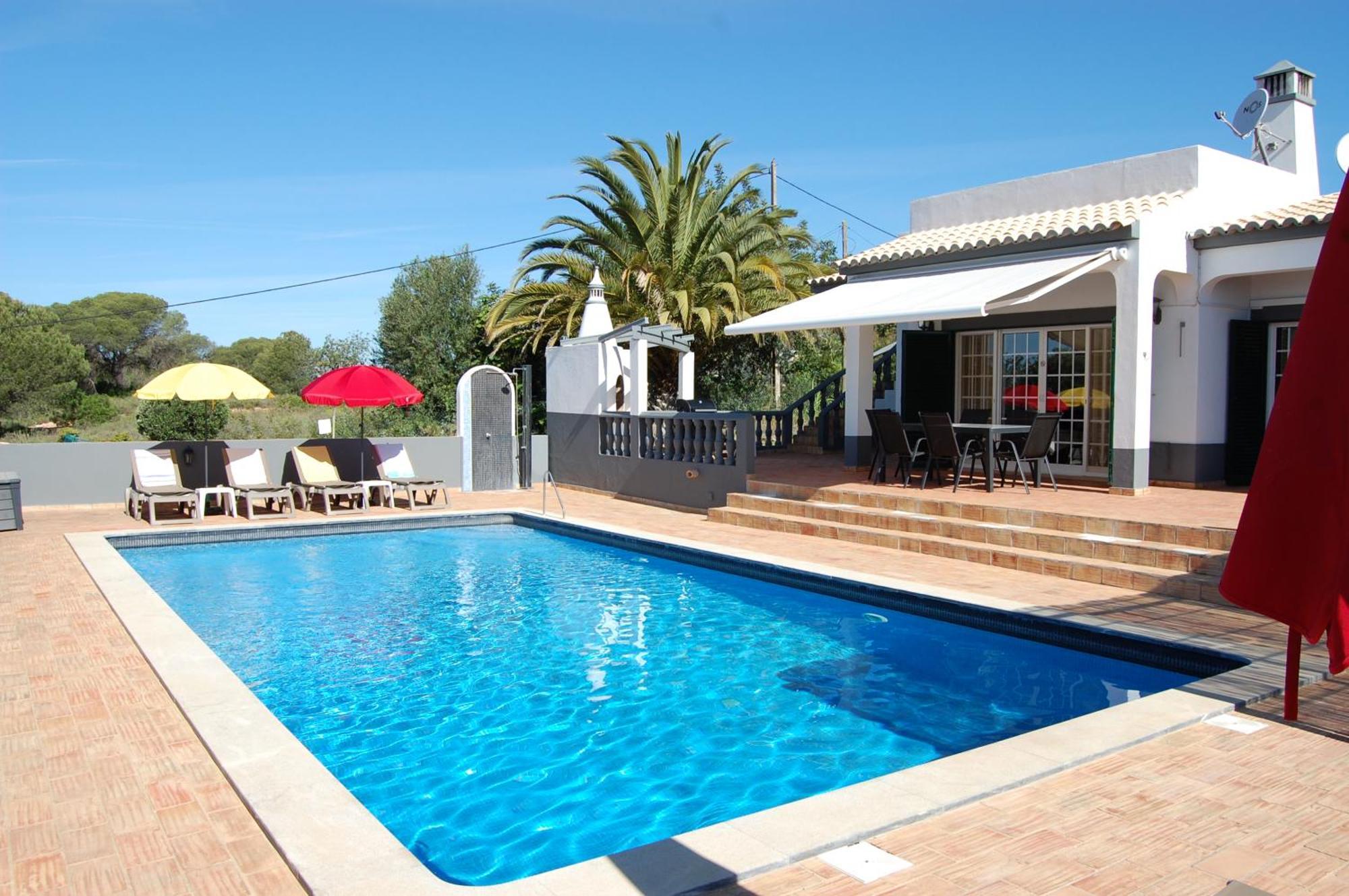 Villa Monte Alegrete With 3 Bedrooms And Sea View *