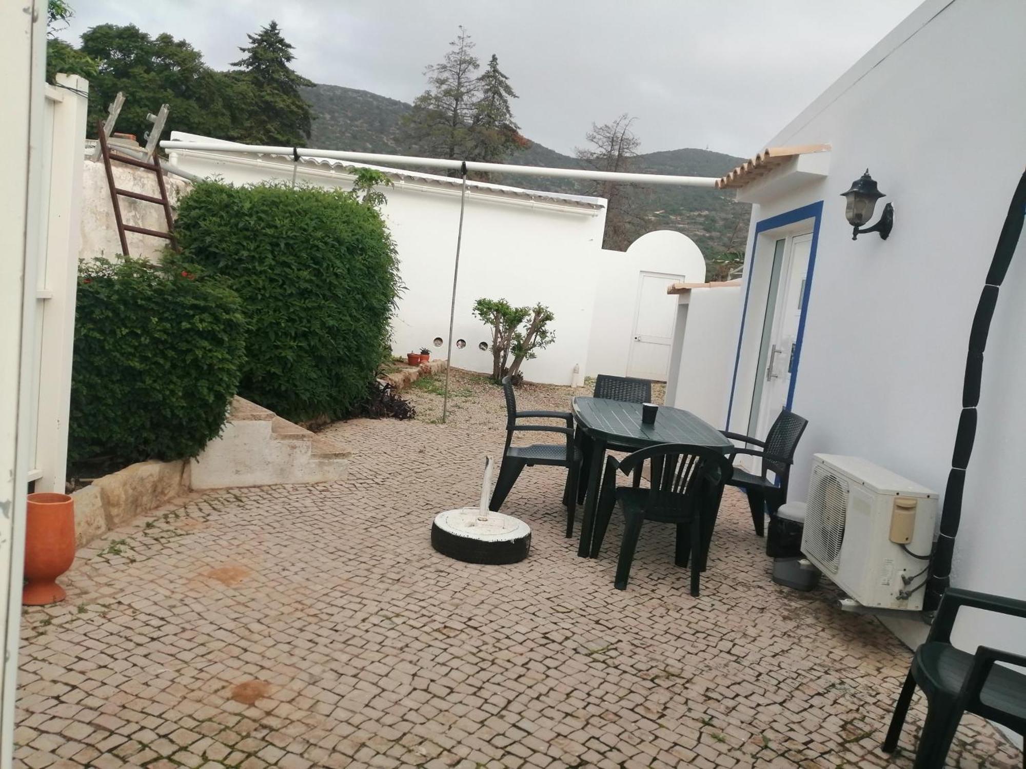 Duas Medronhal Em 520 - 2 *
