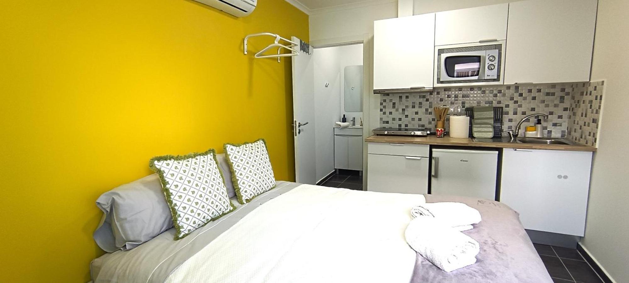 Sleep & Go Airport Guest house Faro