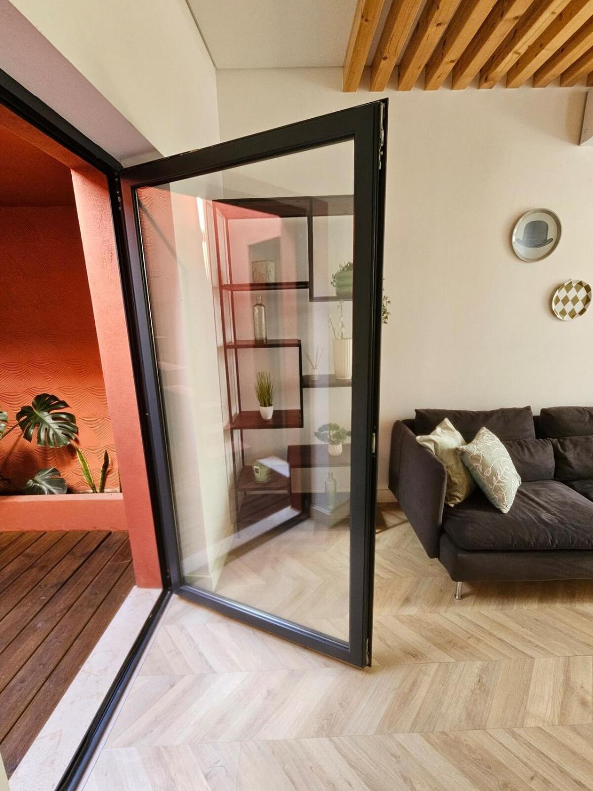 Center Terrace Apartment *