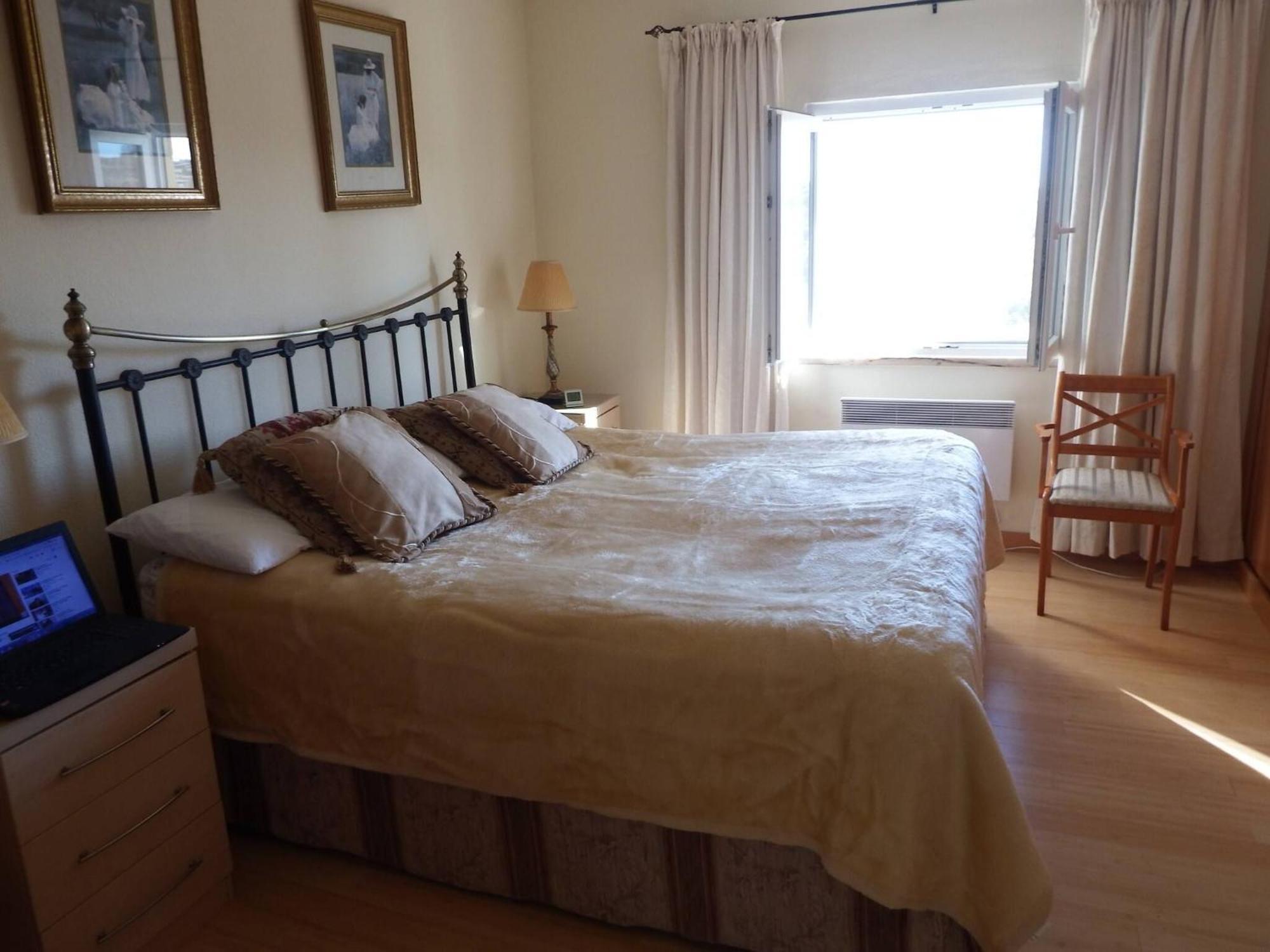 Villa Spacious Lara Estoi With Heated Pool Faro