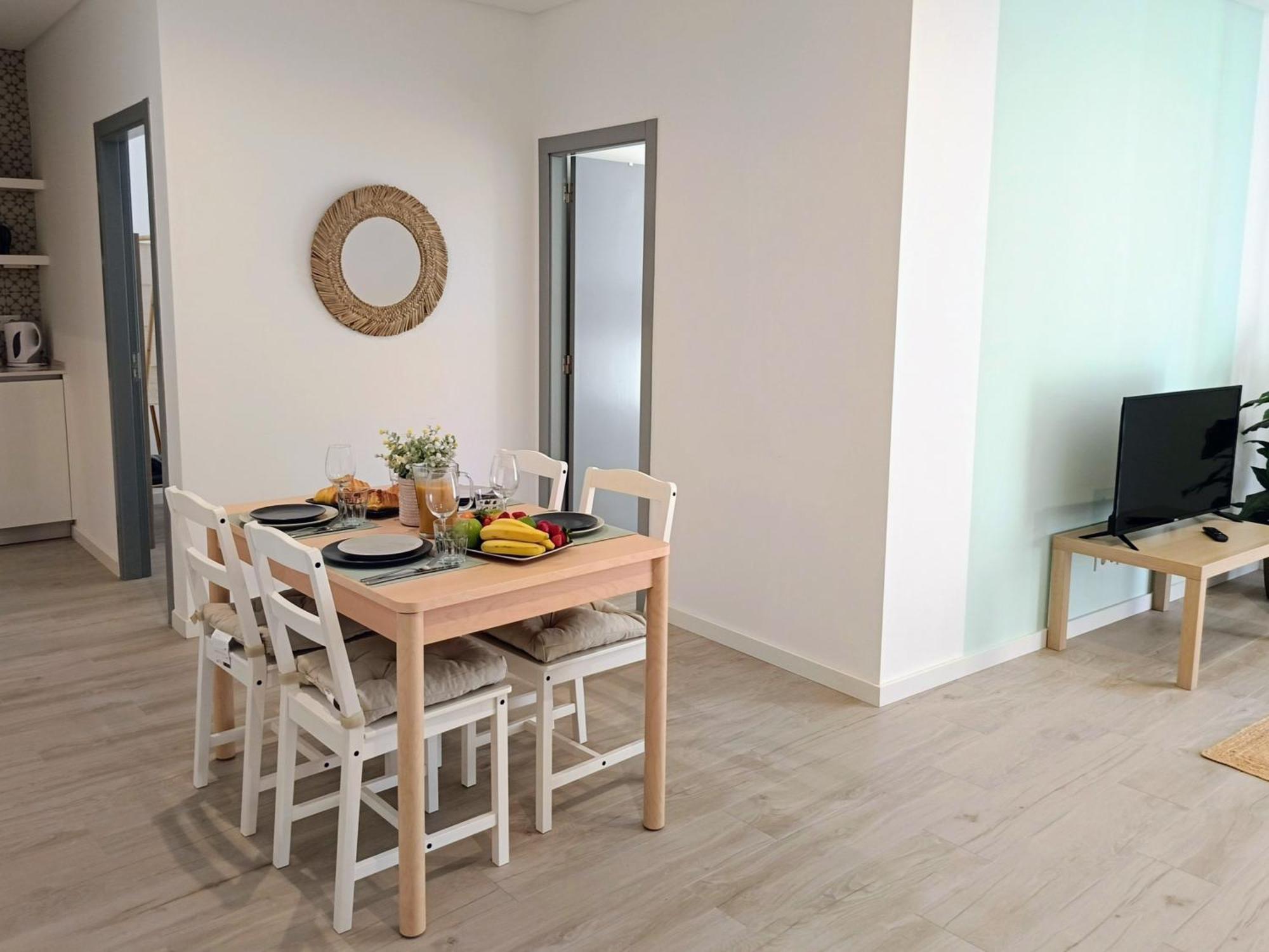 Grey And Green, Modern 2-bedroom Apartment, Ac, Location At Faro's Historic Centre Apartment