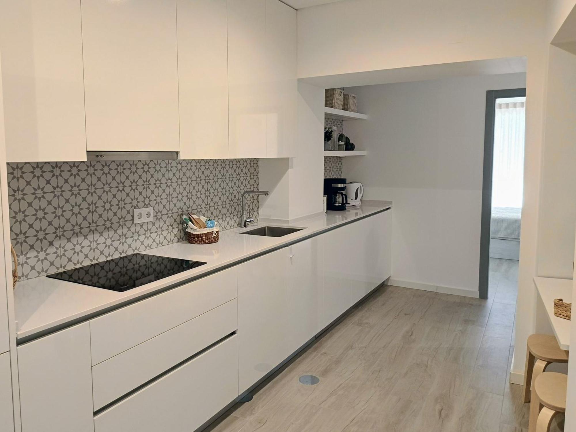 Grey And Green, Modern 2-bedroom Apartment, Ac, Location At Faro's Historic Centre Apartment *