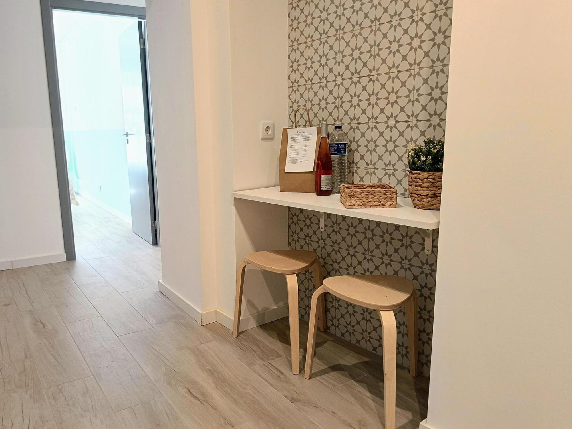 Apartment Grey And Green, Modern 2-bedroom Apartment, Ac, Location At Faro's Historic Centre *