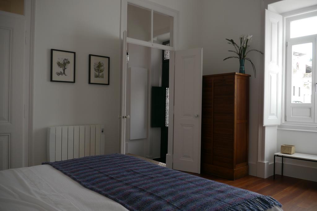 Casas Adentro