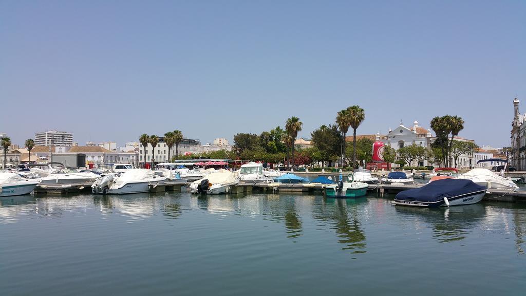 Guest house Happy House Faro
