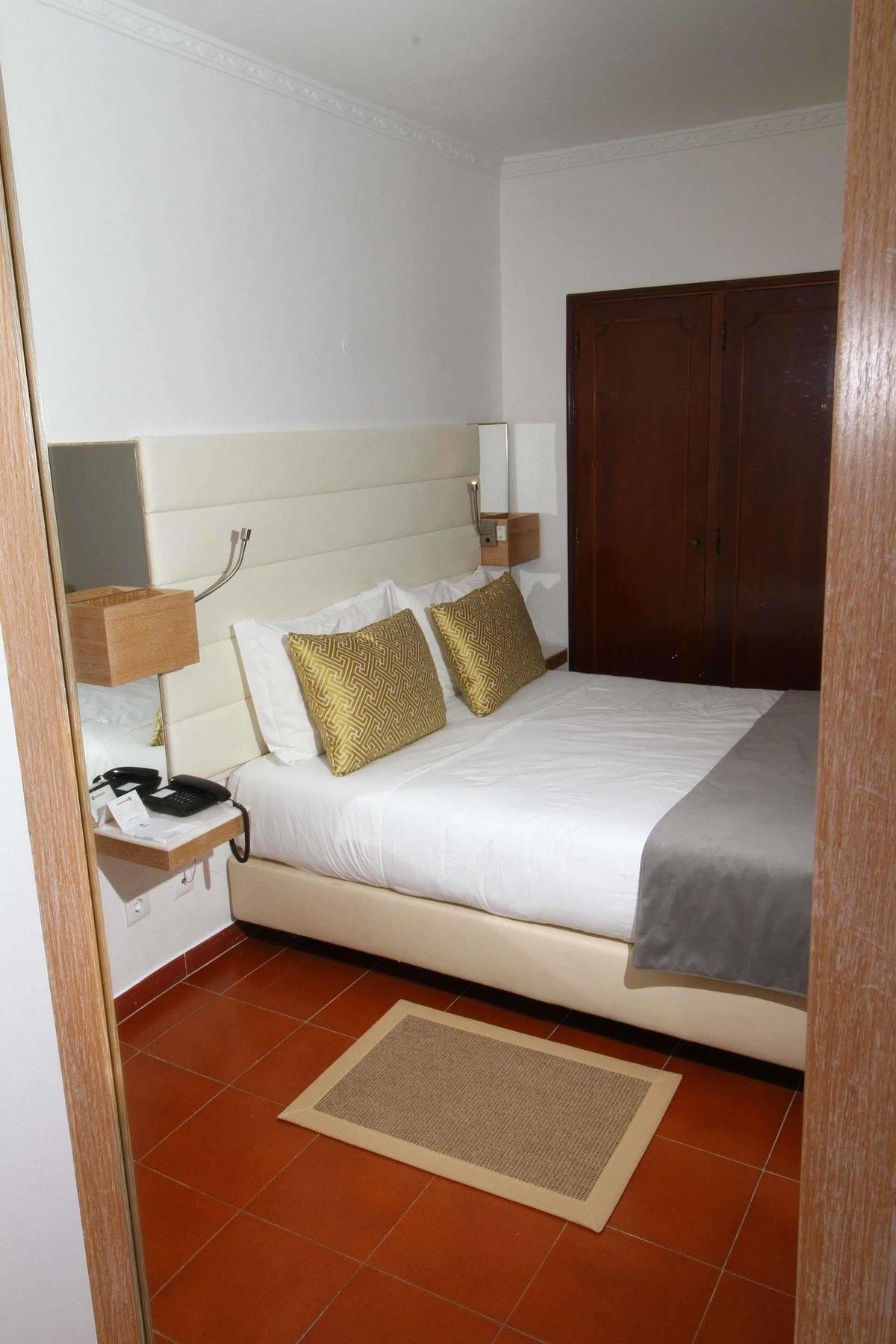 Best Western Dom Bernardo 3*