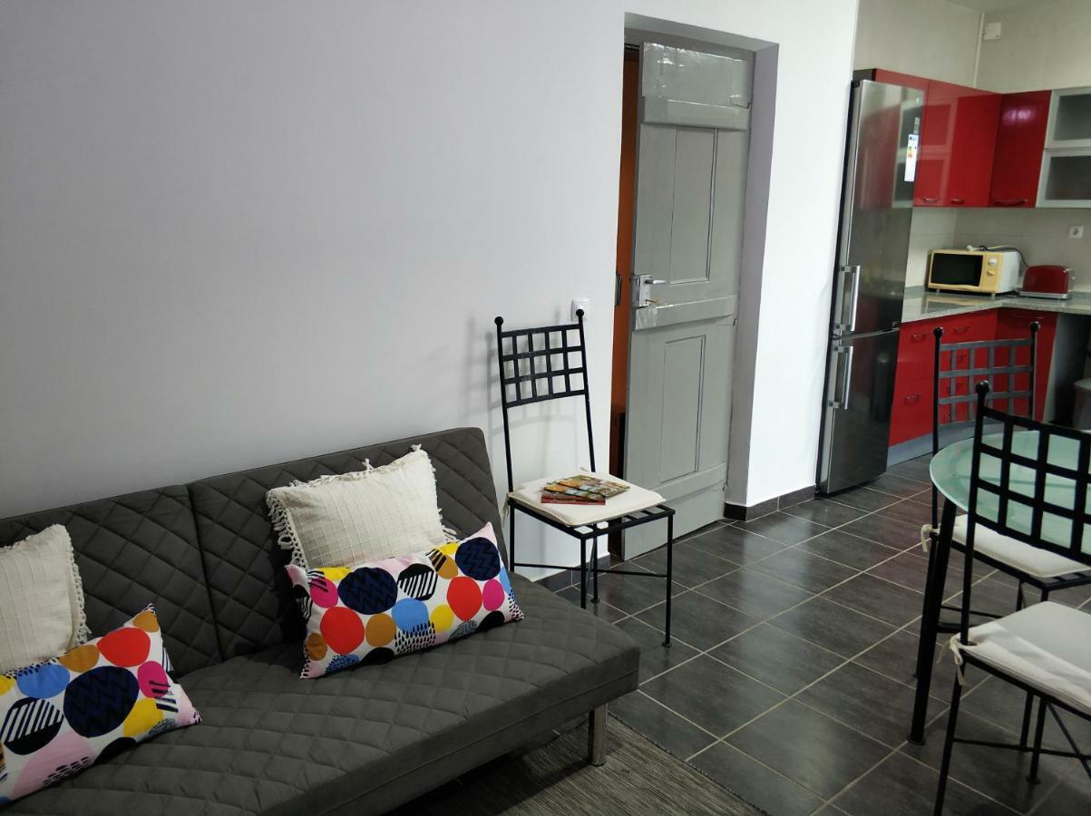 Sleep & Go Airport Guest house Faro