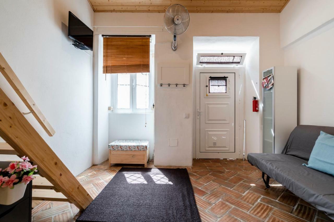 #farocarmolodge Private Downtown & Free Parking Holiday home *