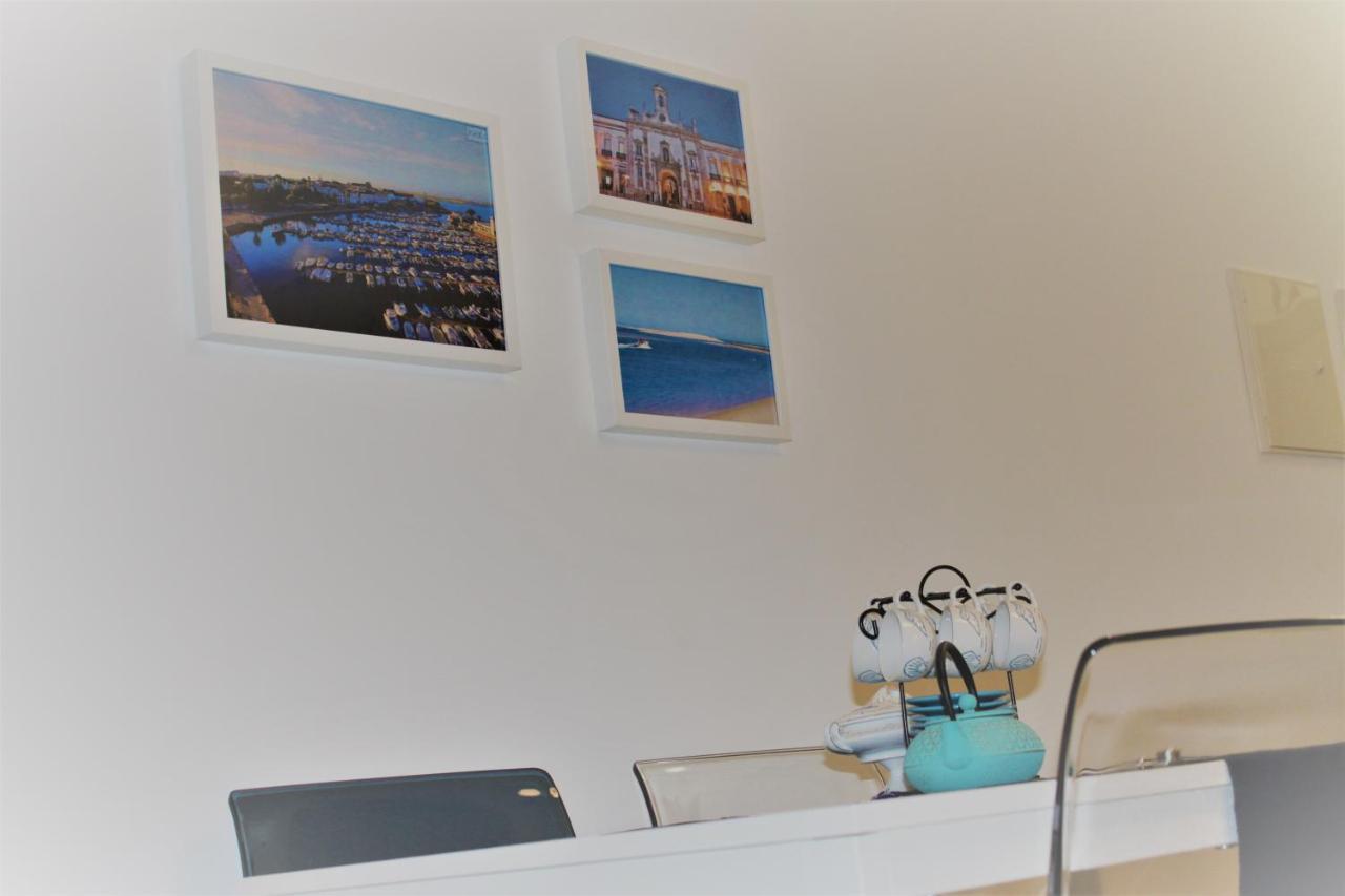 Casa Camoes, Near Airport, 4km Beach Apartment *