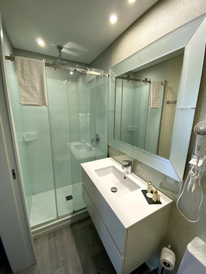 Golden Guest House&rooftop Bar 3*