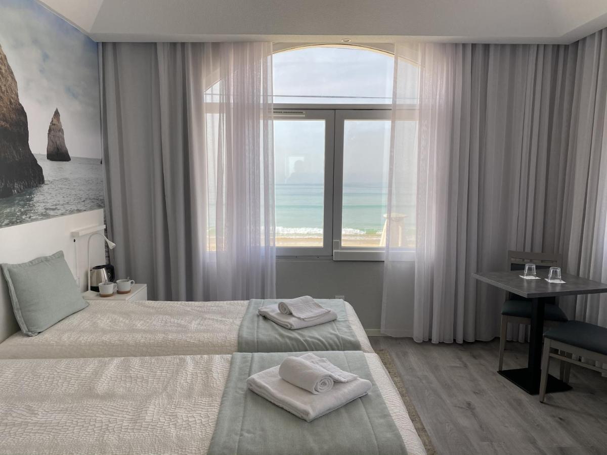 Golden & Rooftop Bar 3* Faro