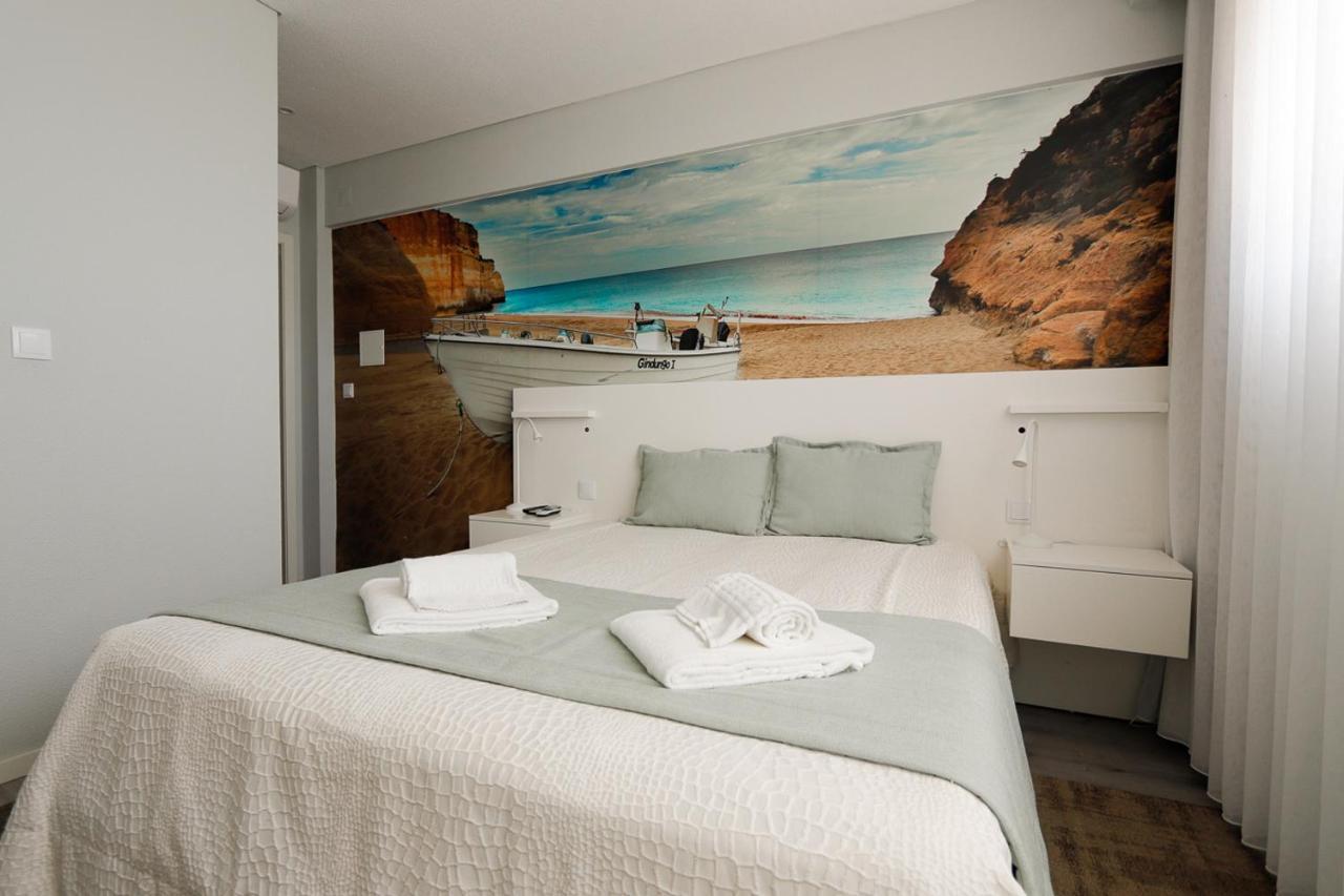 Guest house Golden & Rooftop Bar 3*