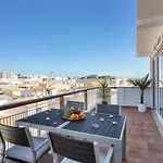 Marina Penthouse Faro Center