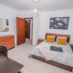 Charming Private Rooms In An Apartment A2 Penha - Faro