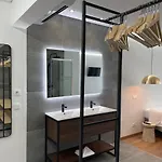 Baixa Exclusive House