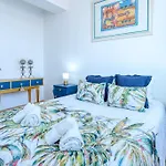 Faro Center With Ac & Wifi