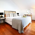 Young Spirit Apartment