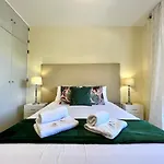 Faro Airport Flat 6 By Homing