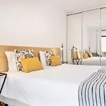 Downtown Poet\'S Apartment