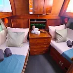 Piam - Boat House