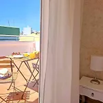 Lovely Terrace Apart. Downtown