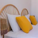 President Pais Apartment