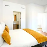 Green & Gorgeous - 3 Bedroom Getaway In The Heart