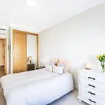 Algarve Modern Flat Pool-Parking-Ac Beach Nearby