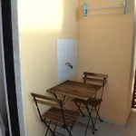 Blife Chelsya Private Rooms