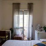 Aconchego De Quartos No Centro De Faro