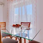 Spacious 2 Bedroom Apartment In Faro