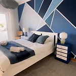 Color Me Happy - 2 Bedrooms Apartment Near Forum Algarve