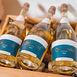 Opus One Luxury Guest House & Wine