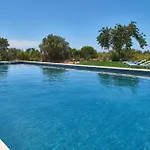 Mercedes Country House
