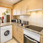 Townhouse Flores
