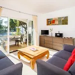 Townhouse Flores