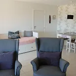 Villa Monte Alegrete With 3 Bedrooms And Sea View