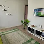 Ria Center Apartment - Left