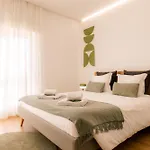 Carmo House