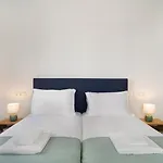 Faro Daz House By Get Your Stay